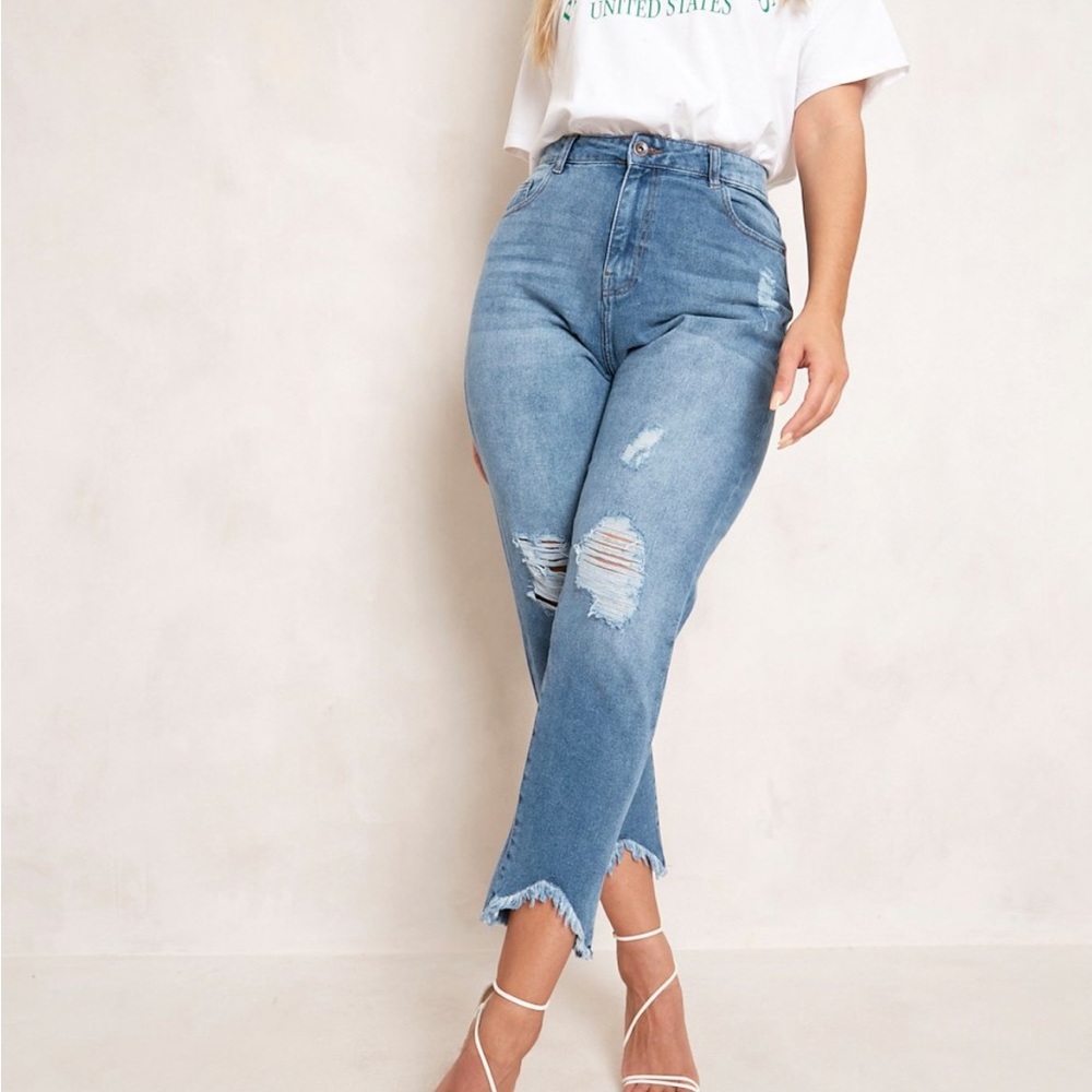 NWT BOOHOO BLUE  Ripped Distressed High Waist Mom Jeans | Size: US 16